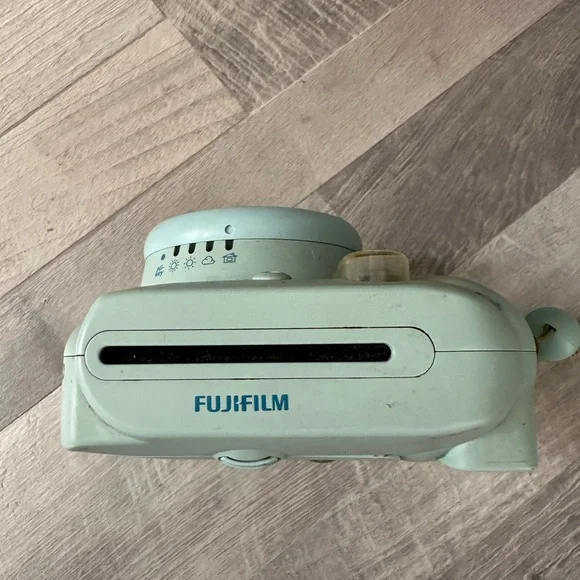 Fujifilm Instax Mini 8 - Picture 4 of 5